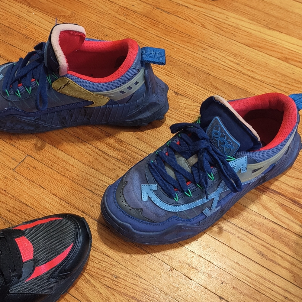 Off-White Blue Sneakers Sporty Design Mesh Upper - Picture 3 of 5